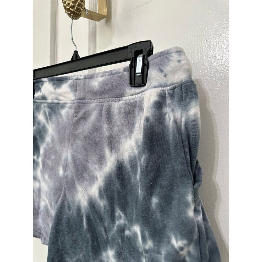 Members mark favorite tie-dye short women’s size small - Picture 7 of 7